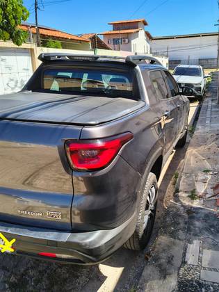 FIAT TORO 1.3 TURBO 270 FLEX FREEDOM AT6 FIAT TORO 1.3 TURBO 270 FLEX FREEDOM AT6